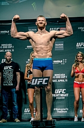 UFC Krakow 2015 - Weigh-ins